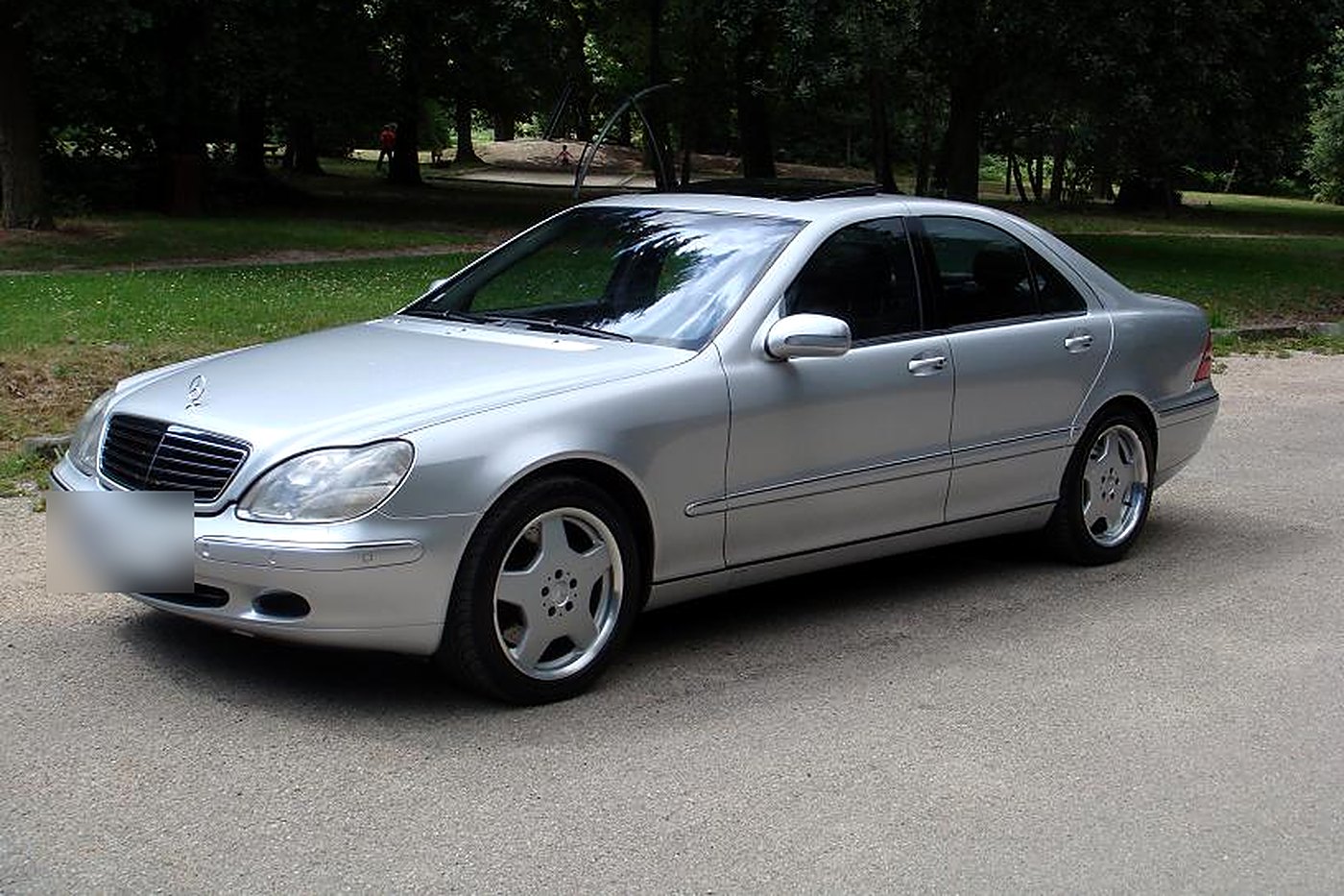 Mercedes S 55 AMG W220 gris argent de trois quarts avant, jantes AMG