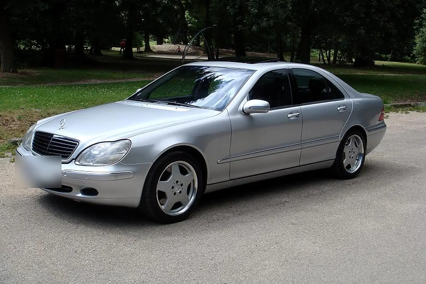 Mercedes S 55 AMG W220 gris argent de trois quarts avant, jantes AMG