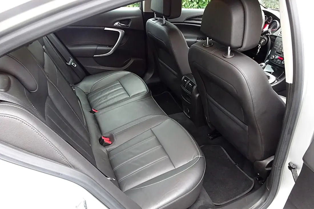 Banquette arrière d'une Opel Insignia